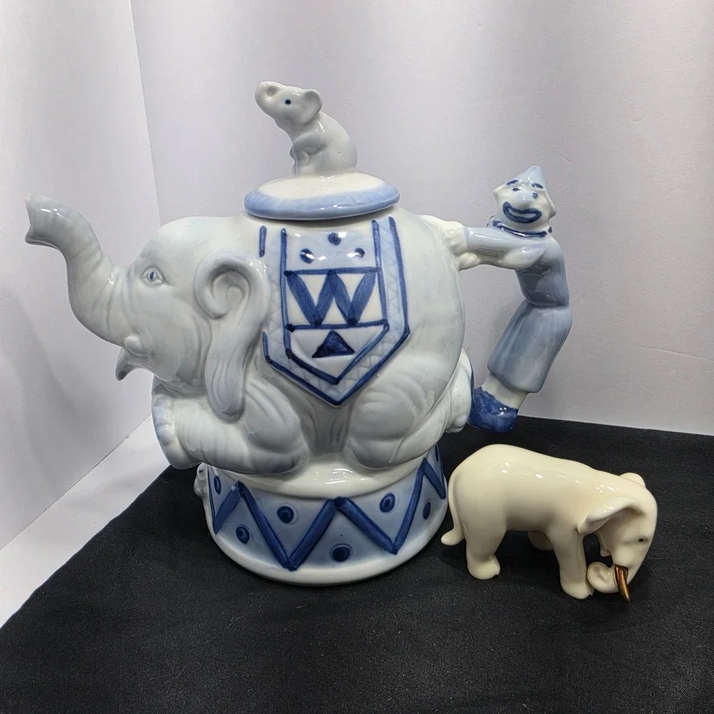 Blue White Elephant Circus Teapot Clown Handle & Lenox Ivory Gold Figurine Set